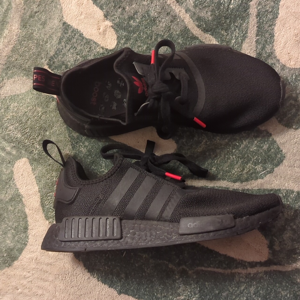 Adidas Boost r1 red and black women 6.5